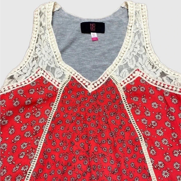 🌟 Floral tank top sz s 🌟 - Picture 2 of 3